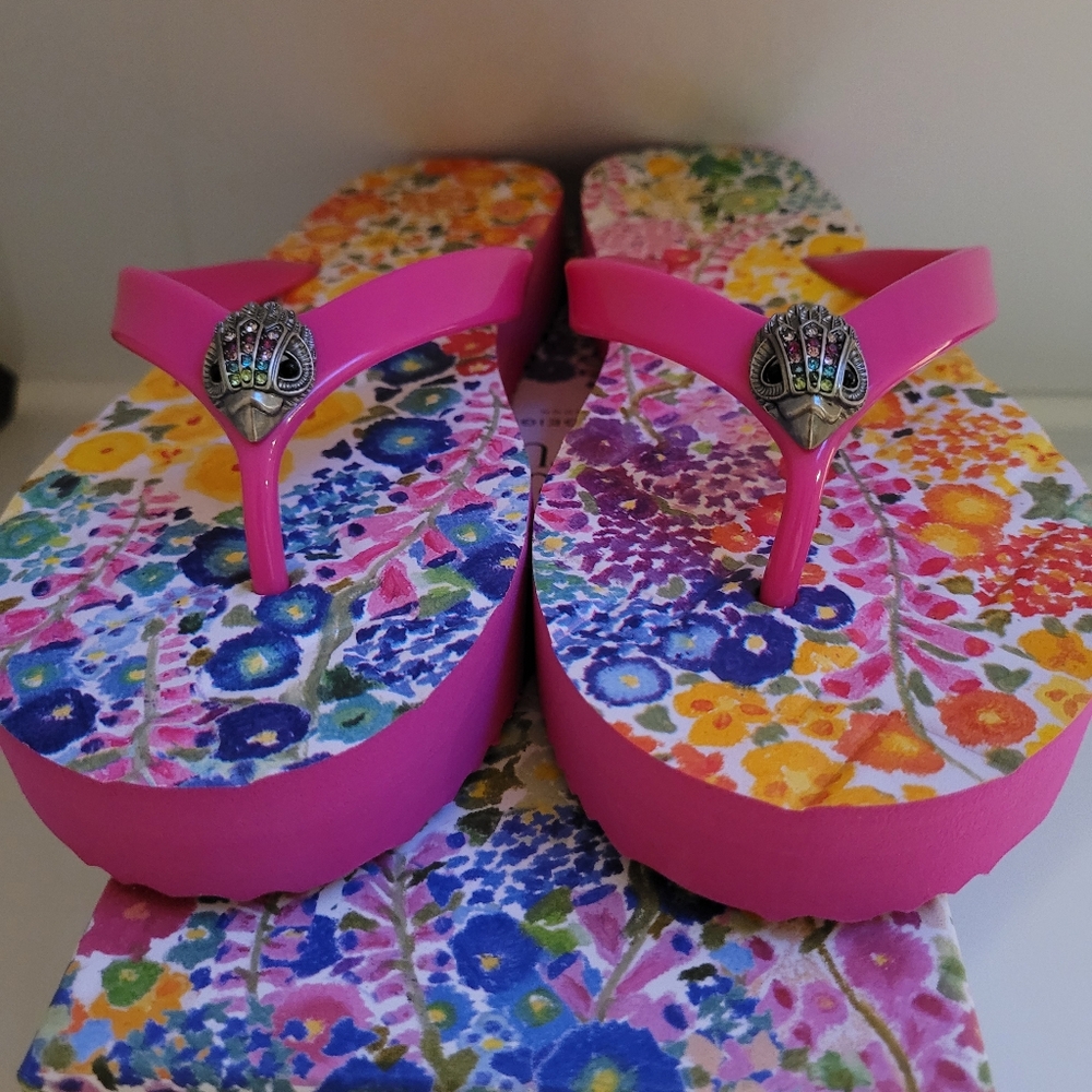 Kurt Geiger Floral Couture Platform Flip Flops, Size 7.5, Brand New.